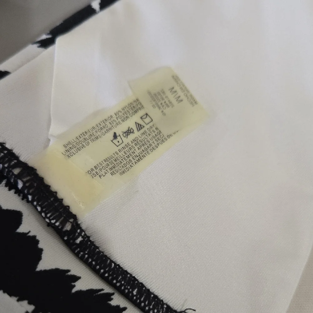 Victoria's Secret Black and White Zebra Bikini Top With Venus Black Bottoms - Picture 3 of 6